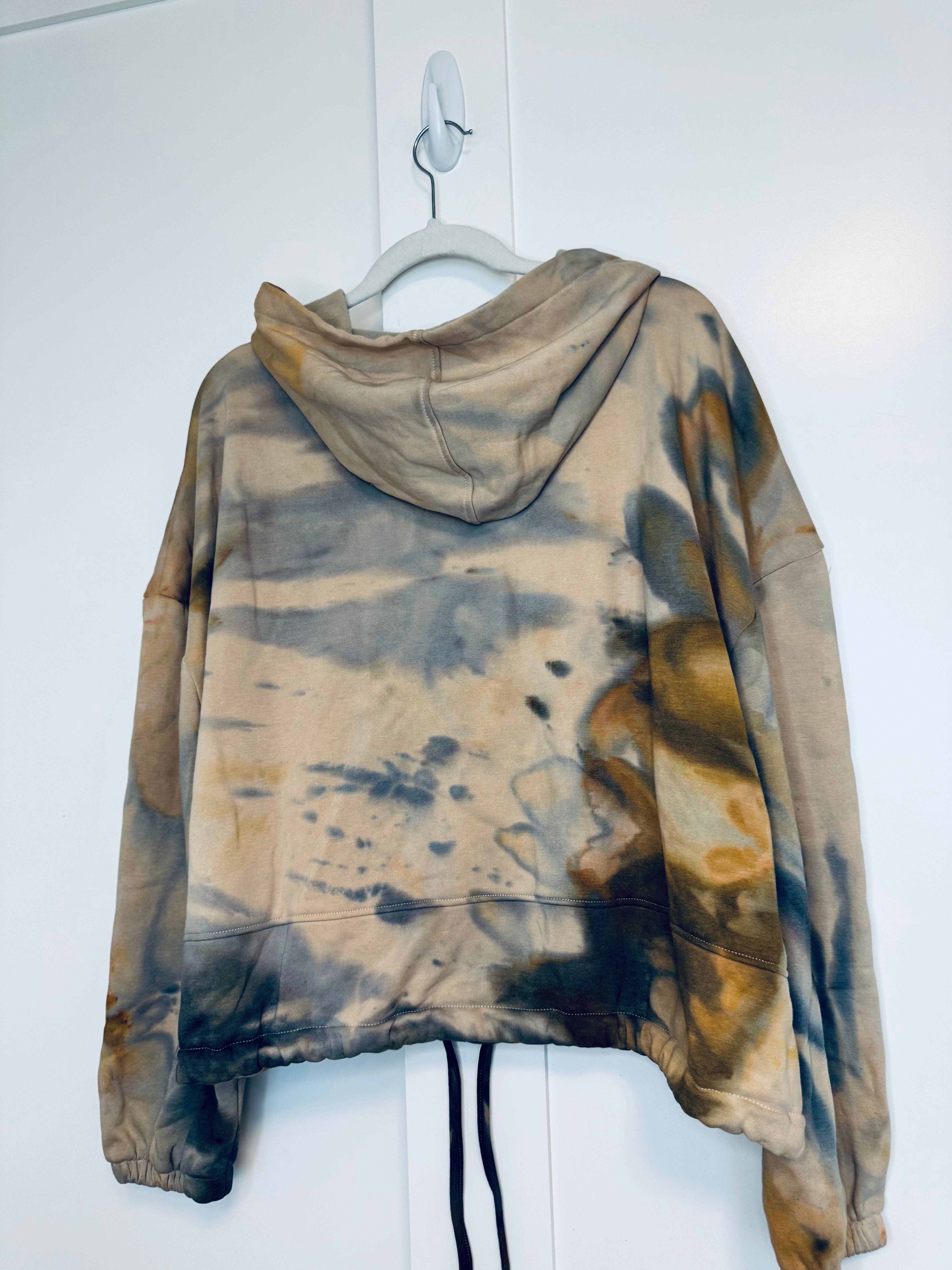 Large-XL Semi Cropped Cinch Hoodie