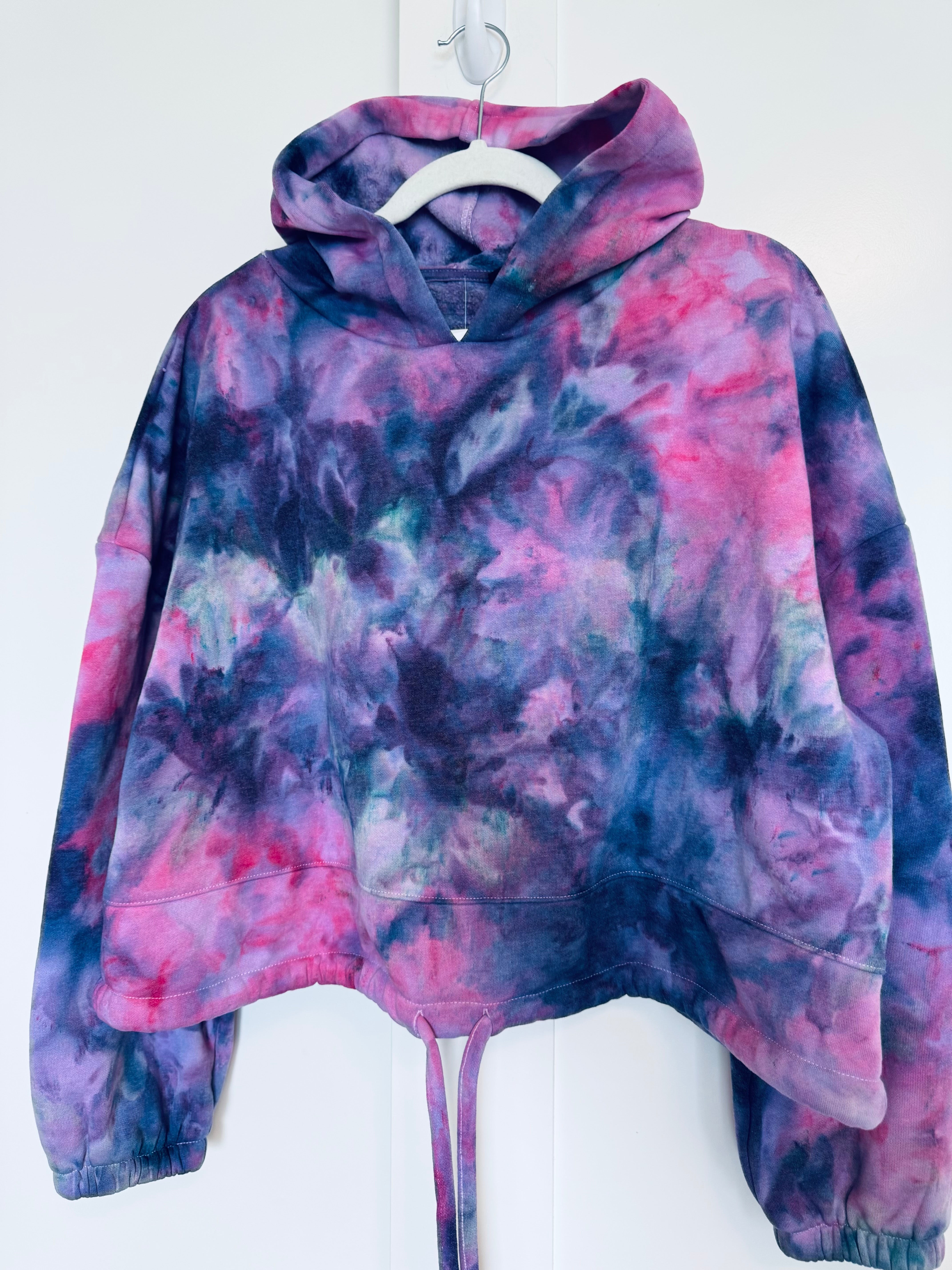 Small-Medium Semi Cropped Cinch Hoodie