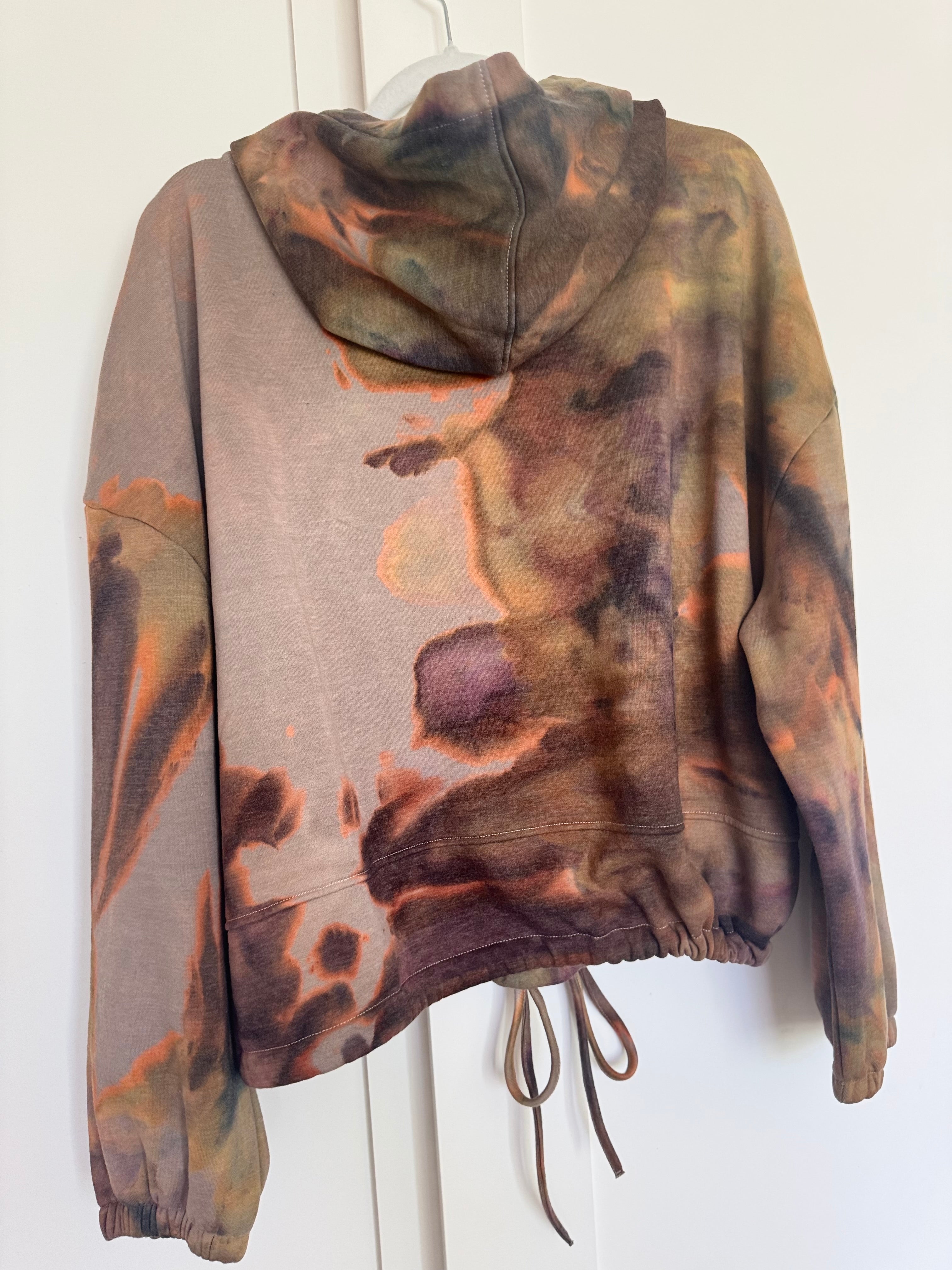 L-XL Semi Cropped Cinch Hoodie