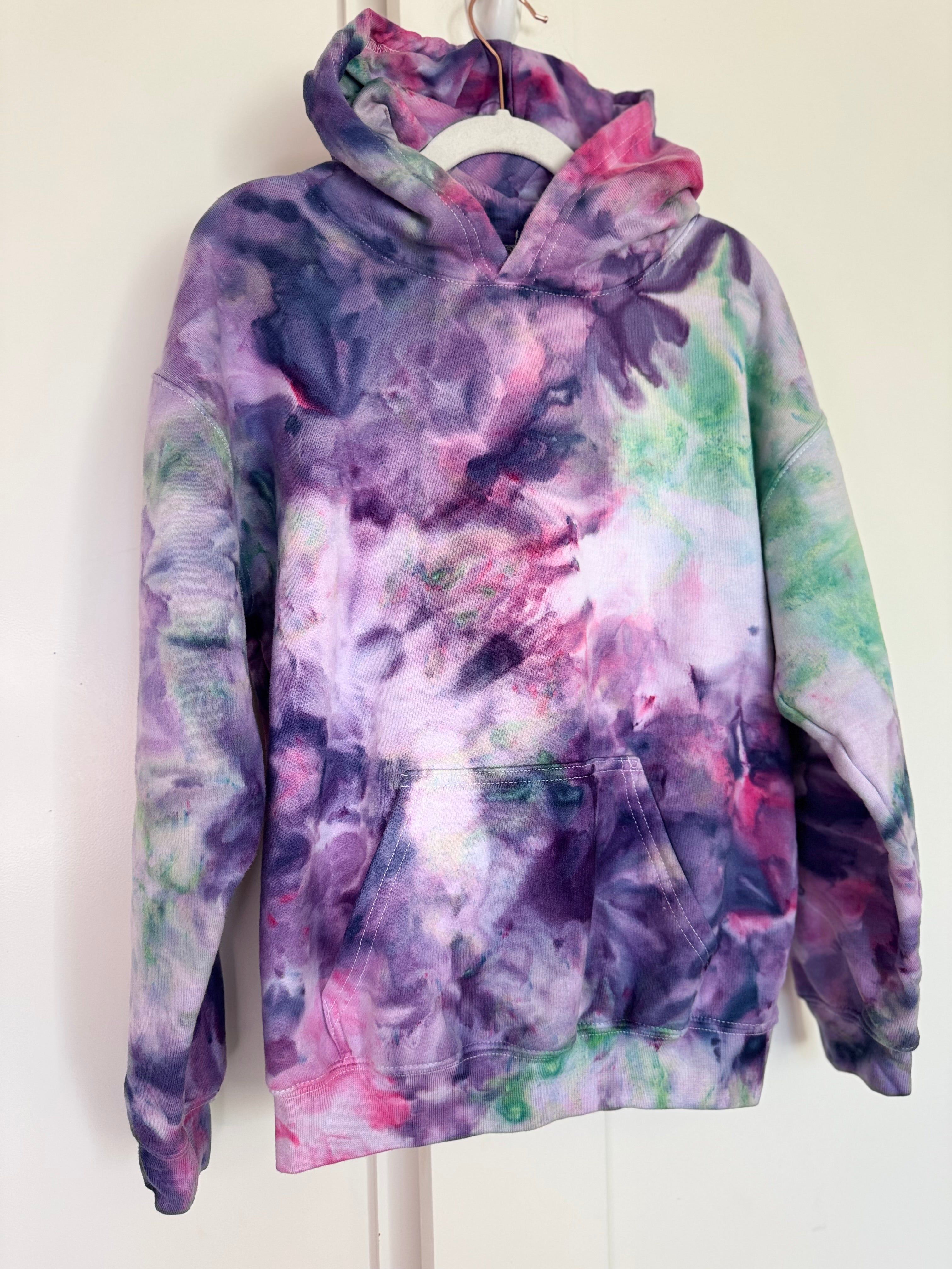 2T-XL Hydrangea Pullover