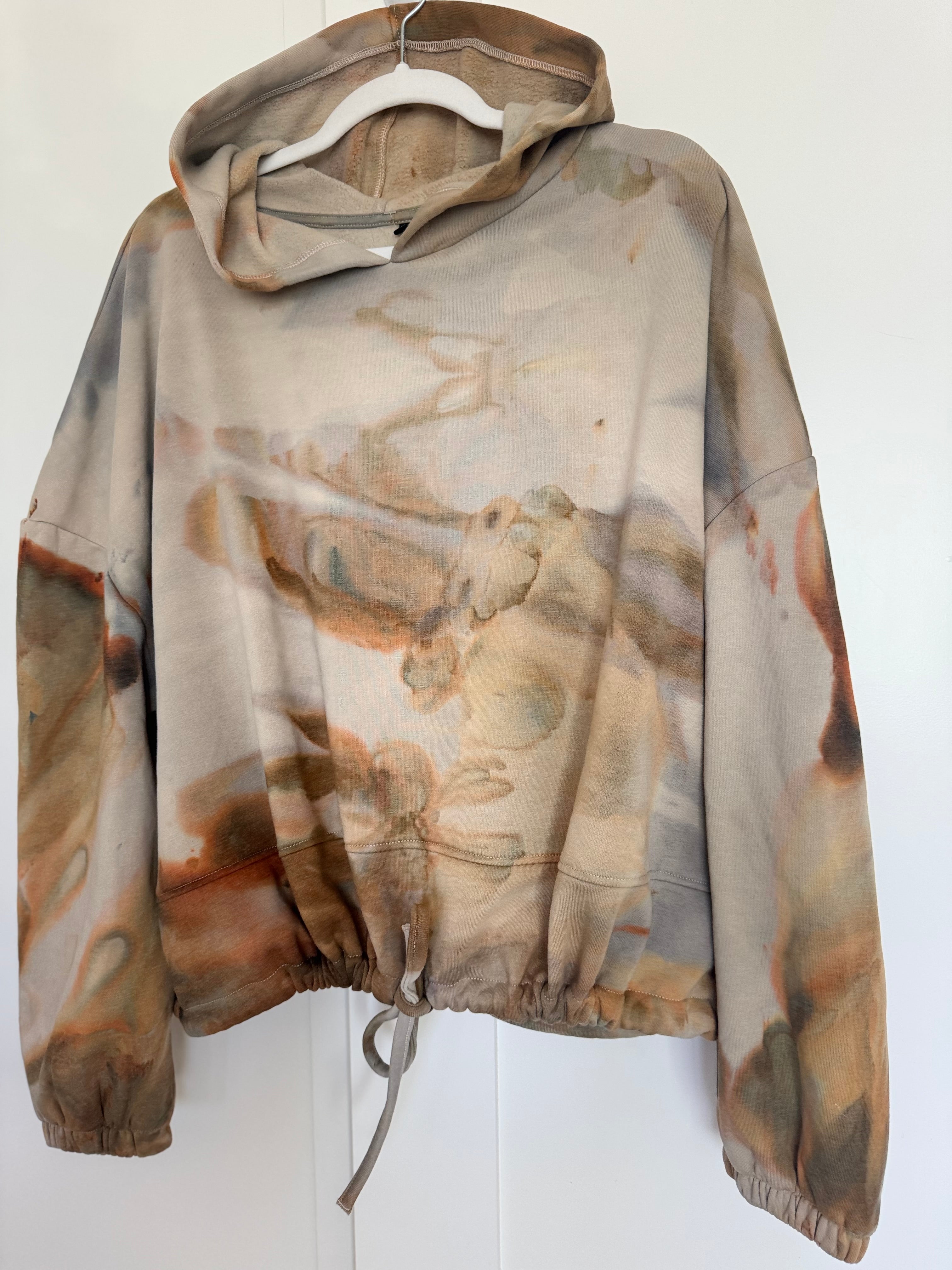 L-XL Semi Cropped Cinch Hoodie