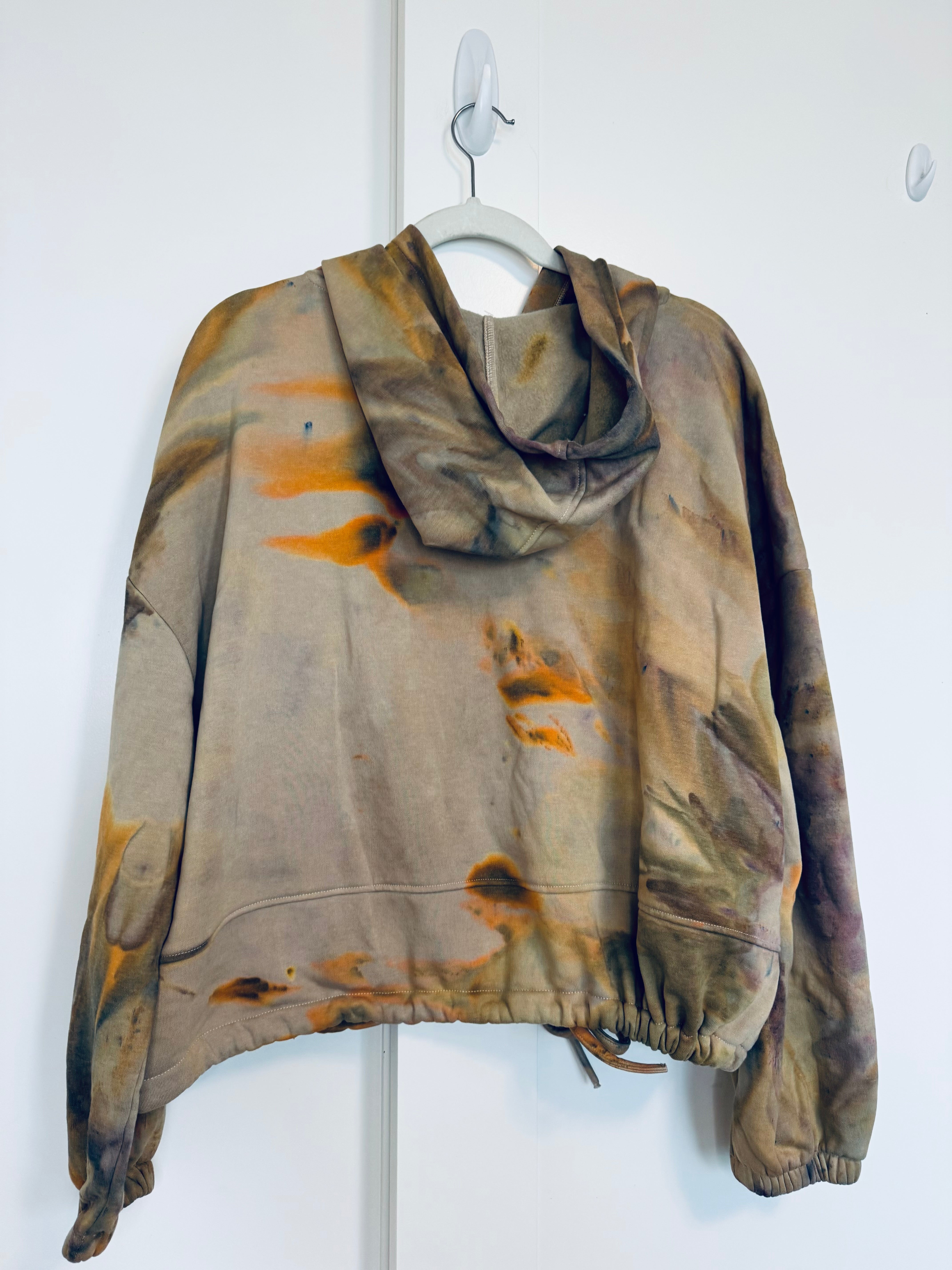 L-XL Semi Cropped Cinch Hoodie