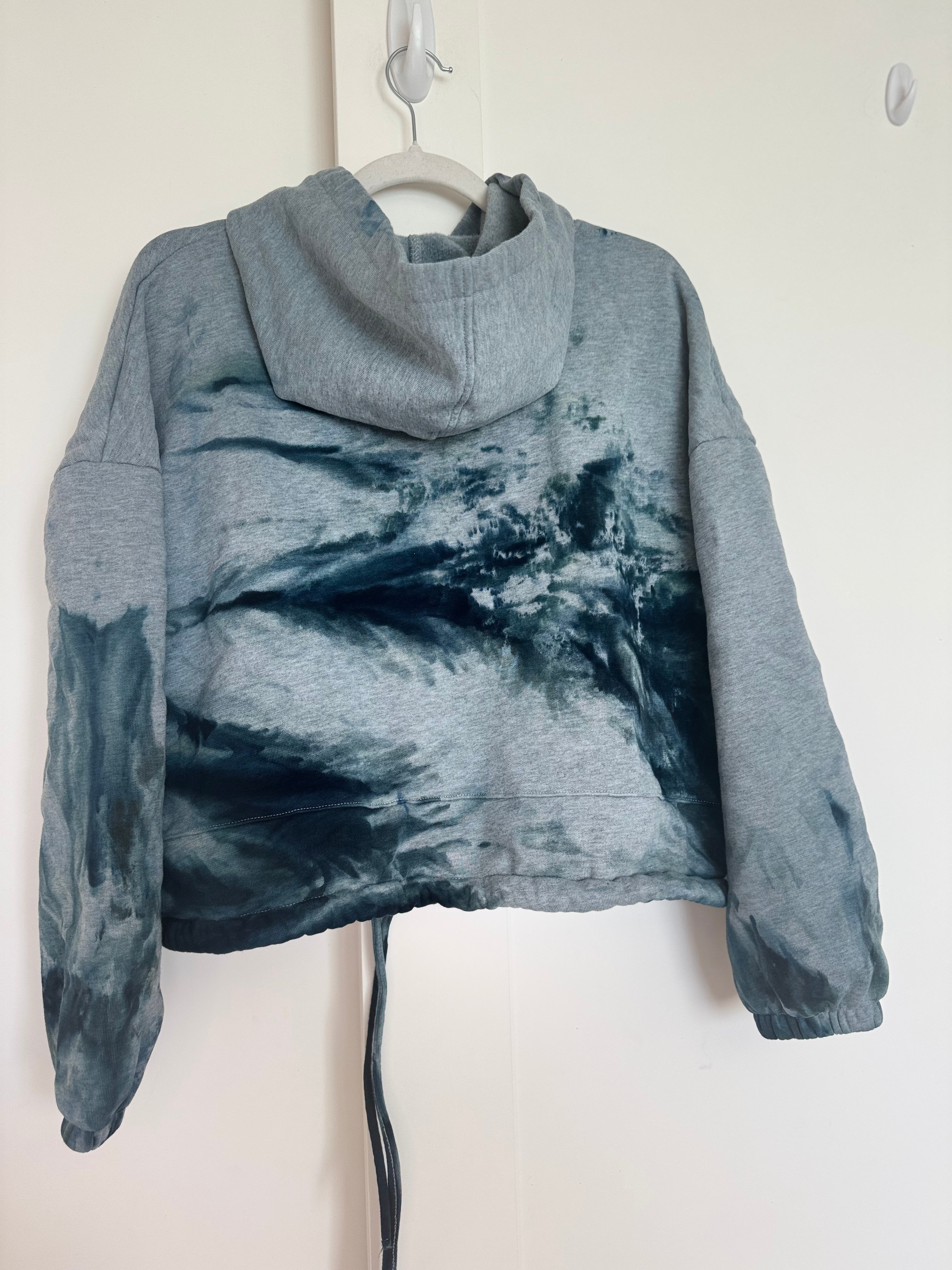 Small-Medium Semi Cropped Cinch Hoodie