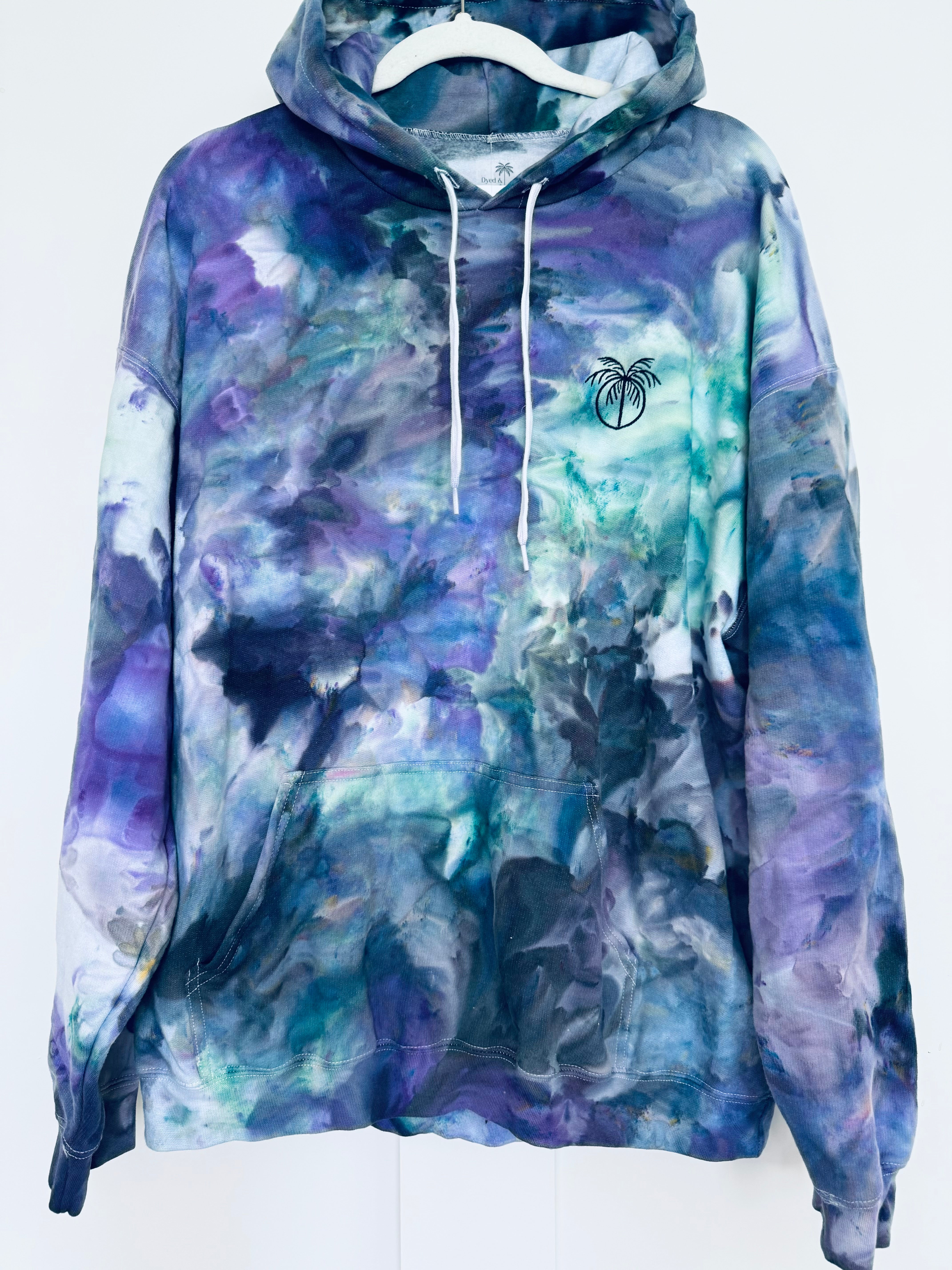 XL Unisex Ice Dye Palm Embroidered Hoodie