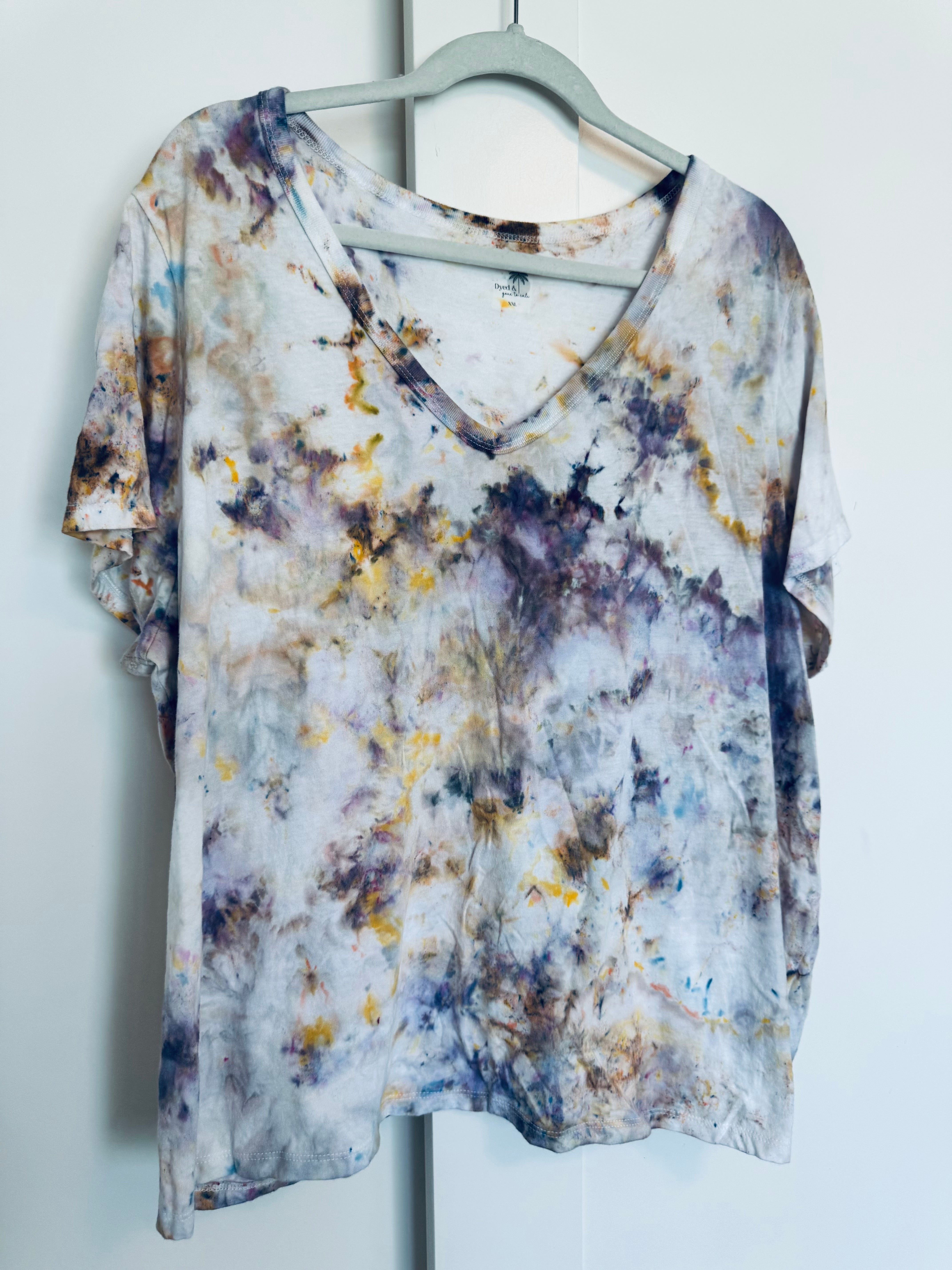 XXL Ice Dye Vintage Soft V-Neck Ladies Tee