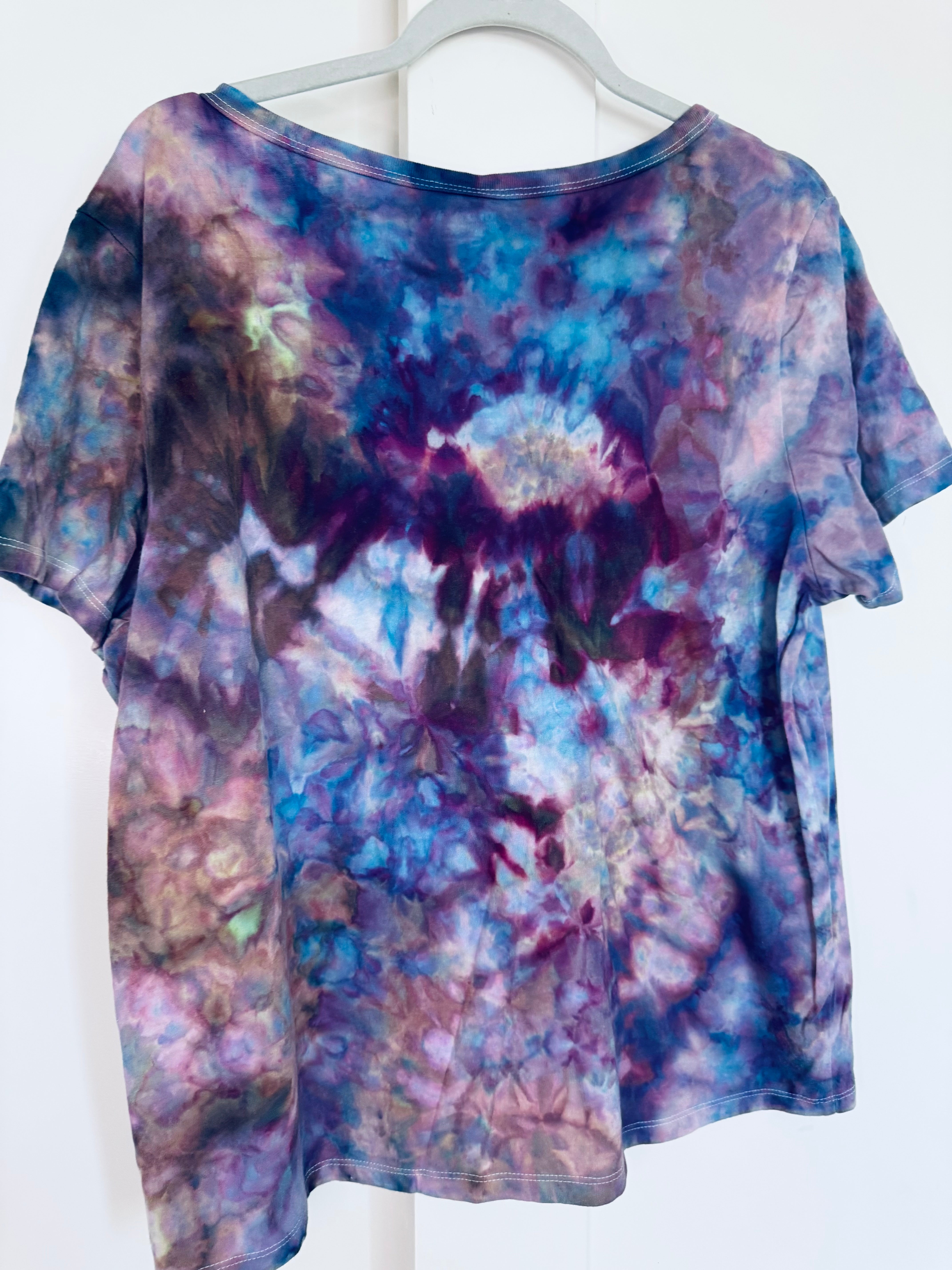 Large Ice Dye Vintage Soft V-Neck Ladies Tee