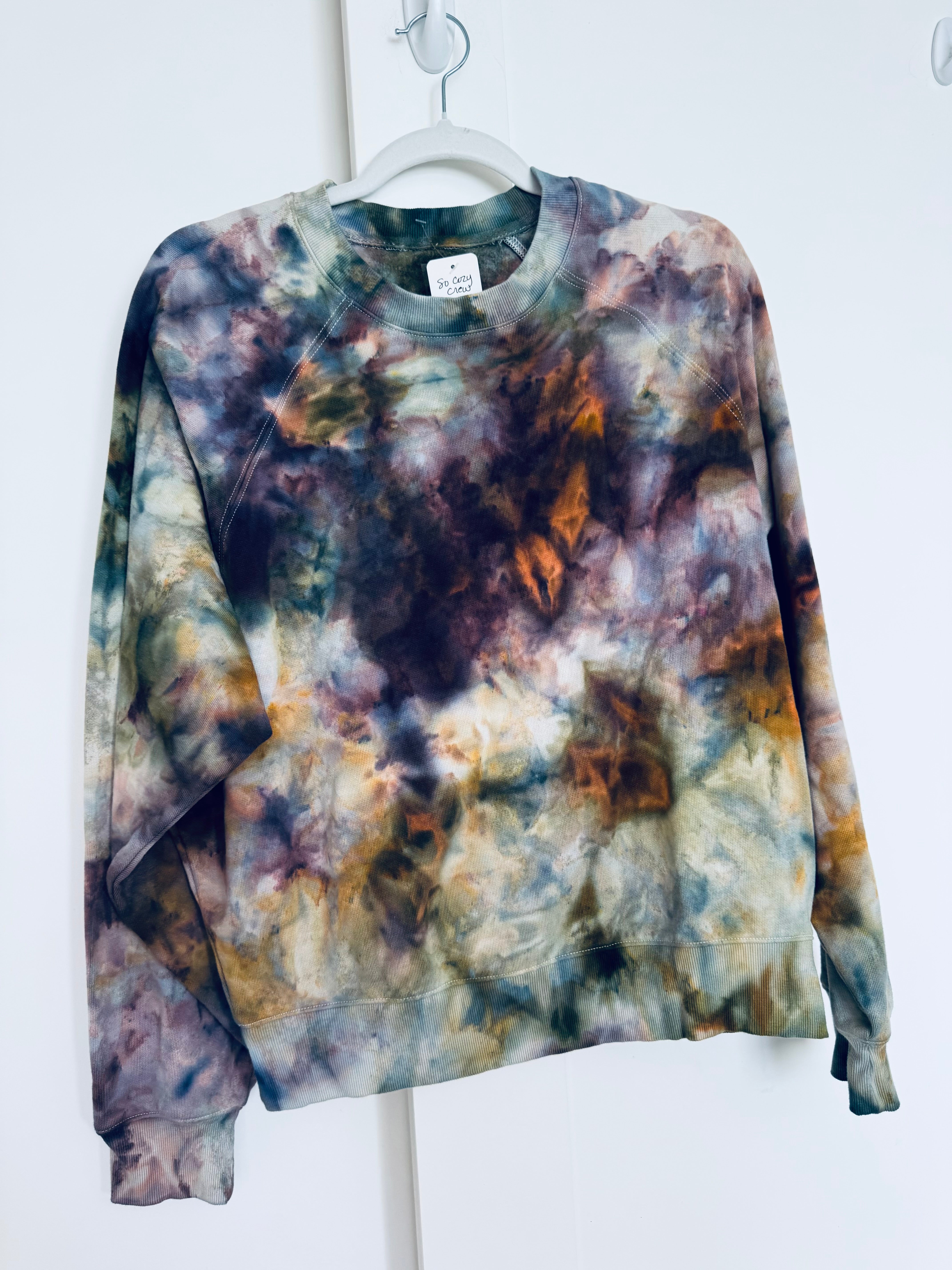 Medium So Cozy Ice Dye Classic Crew