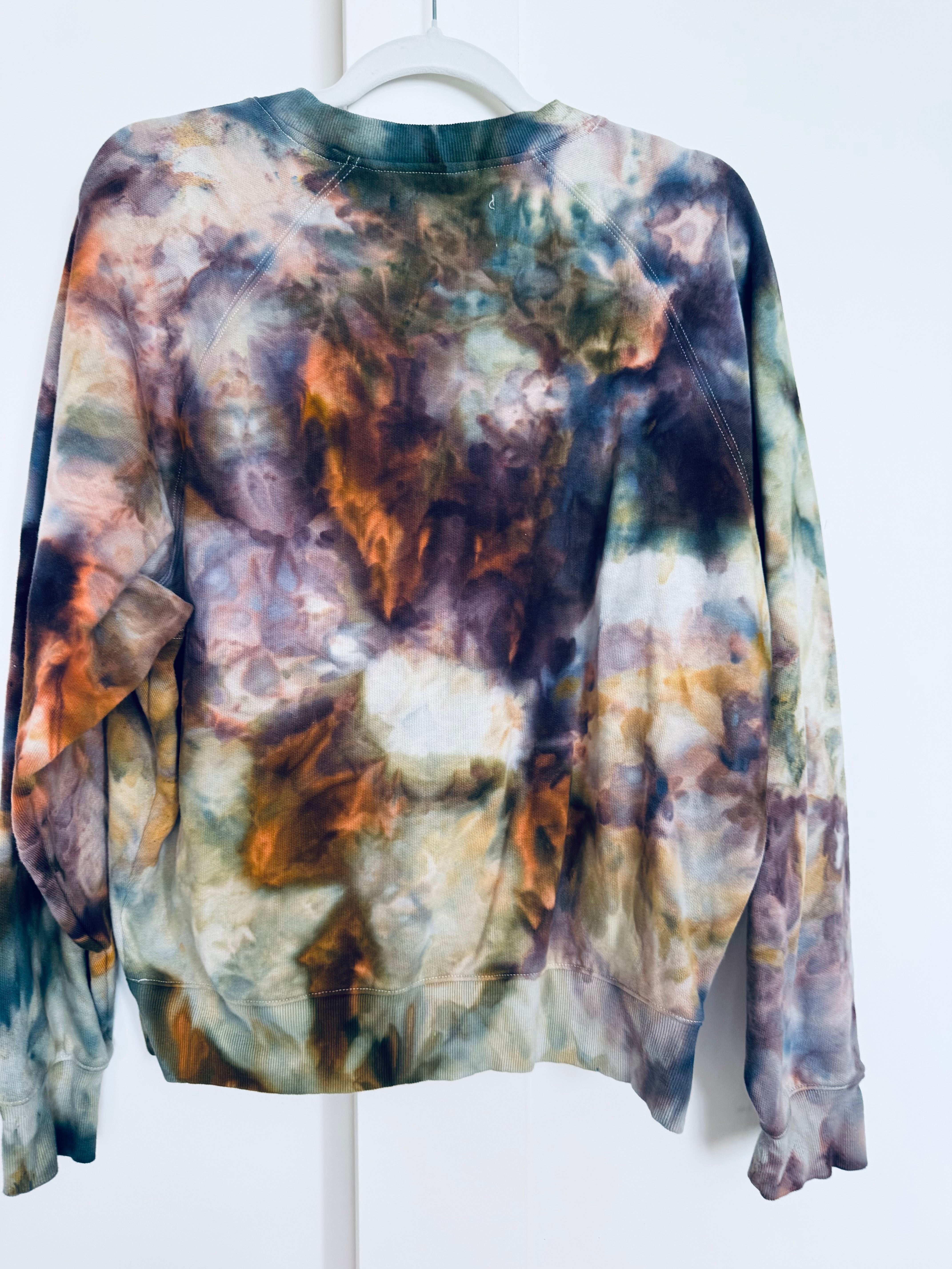 Medium So Cozy Ice Dye Classic Crew