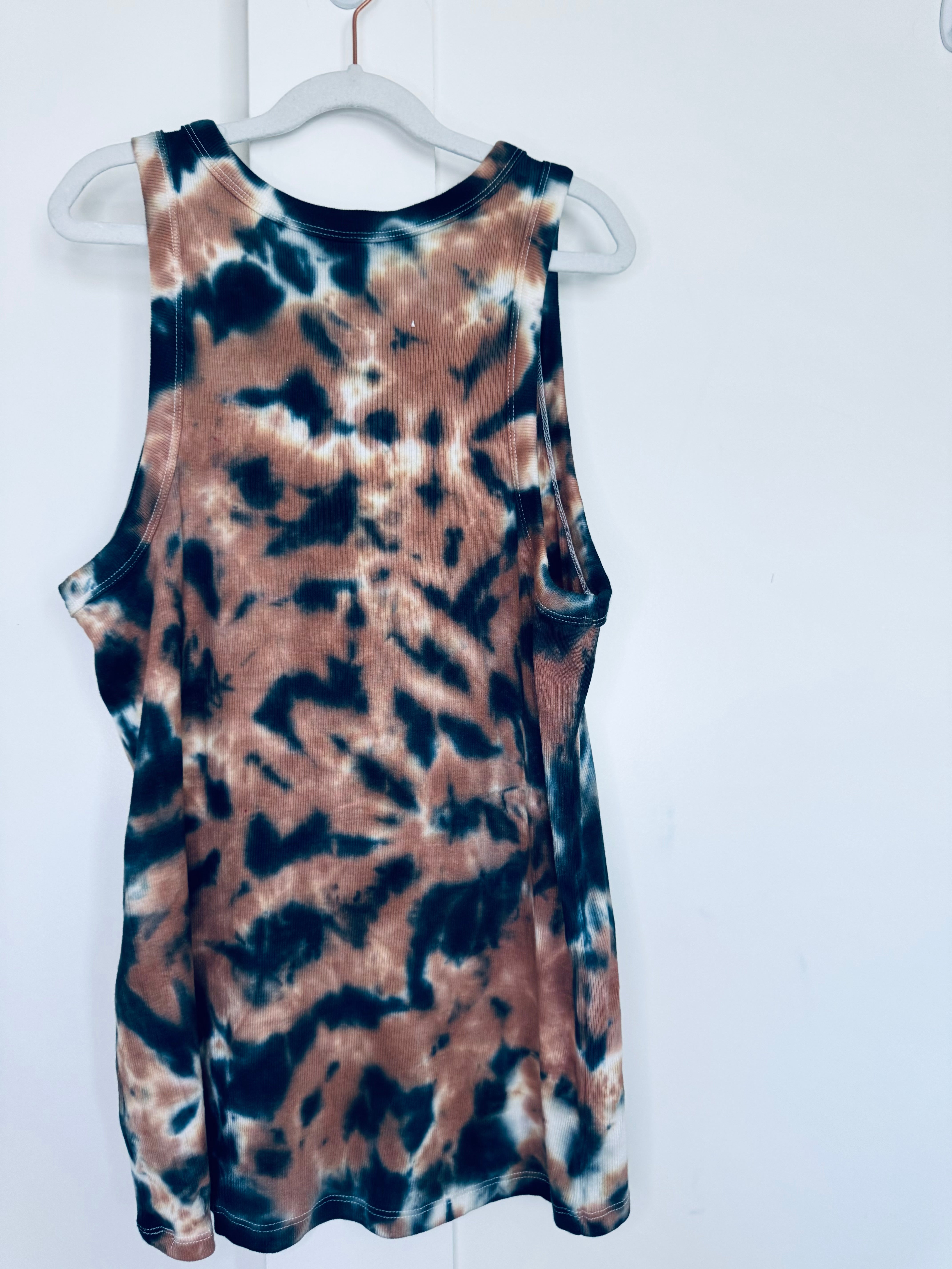 XL Ribbed Stretch Tank