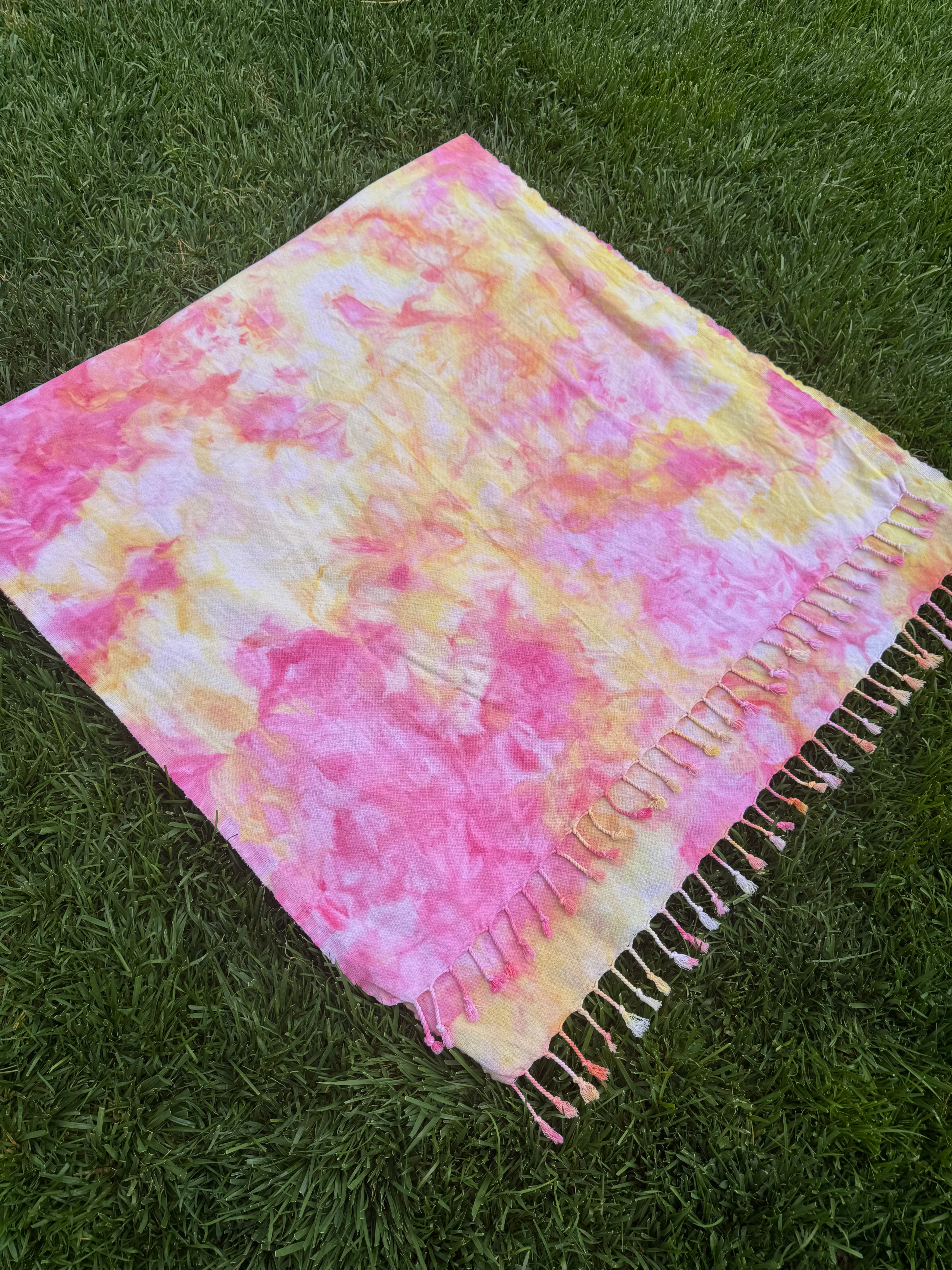 Strawberry Lemonade Turkish Towel Picnic Blanket 40”x70”