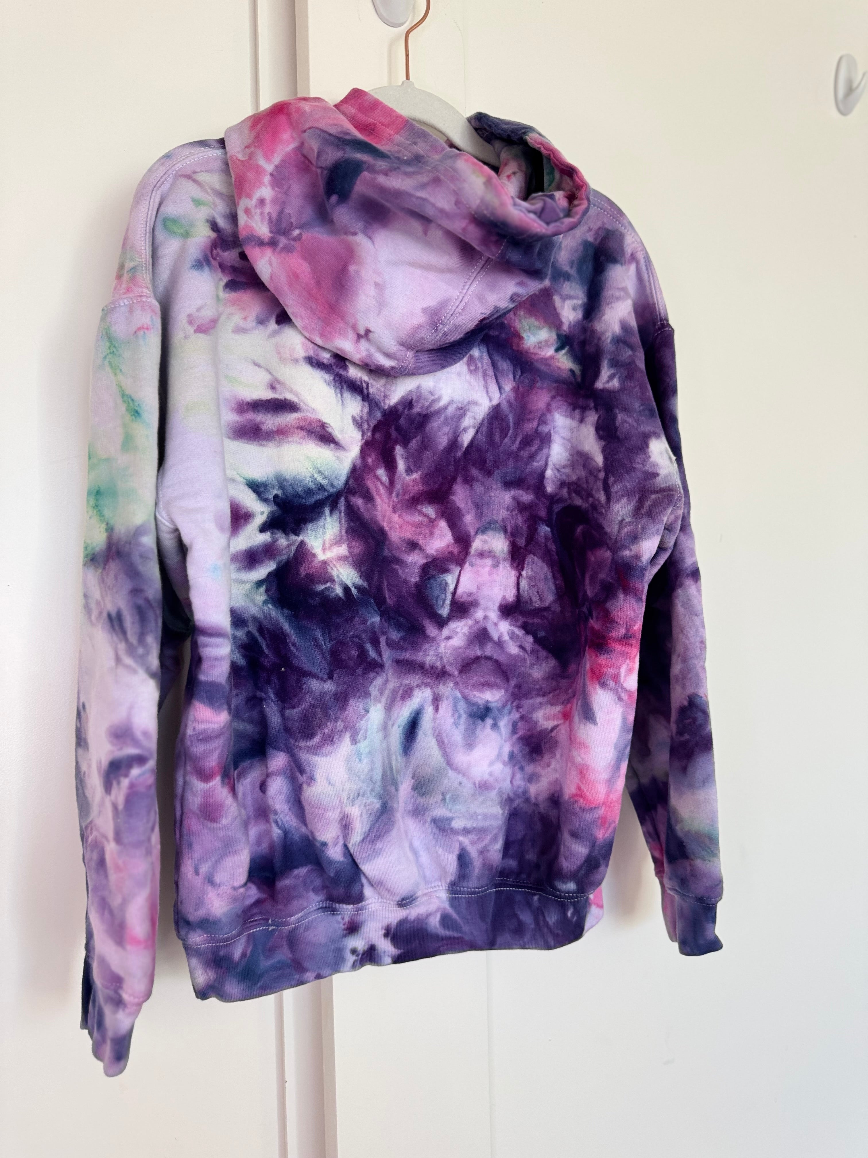 2T-XL Hydrangea Pullover