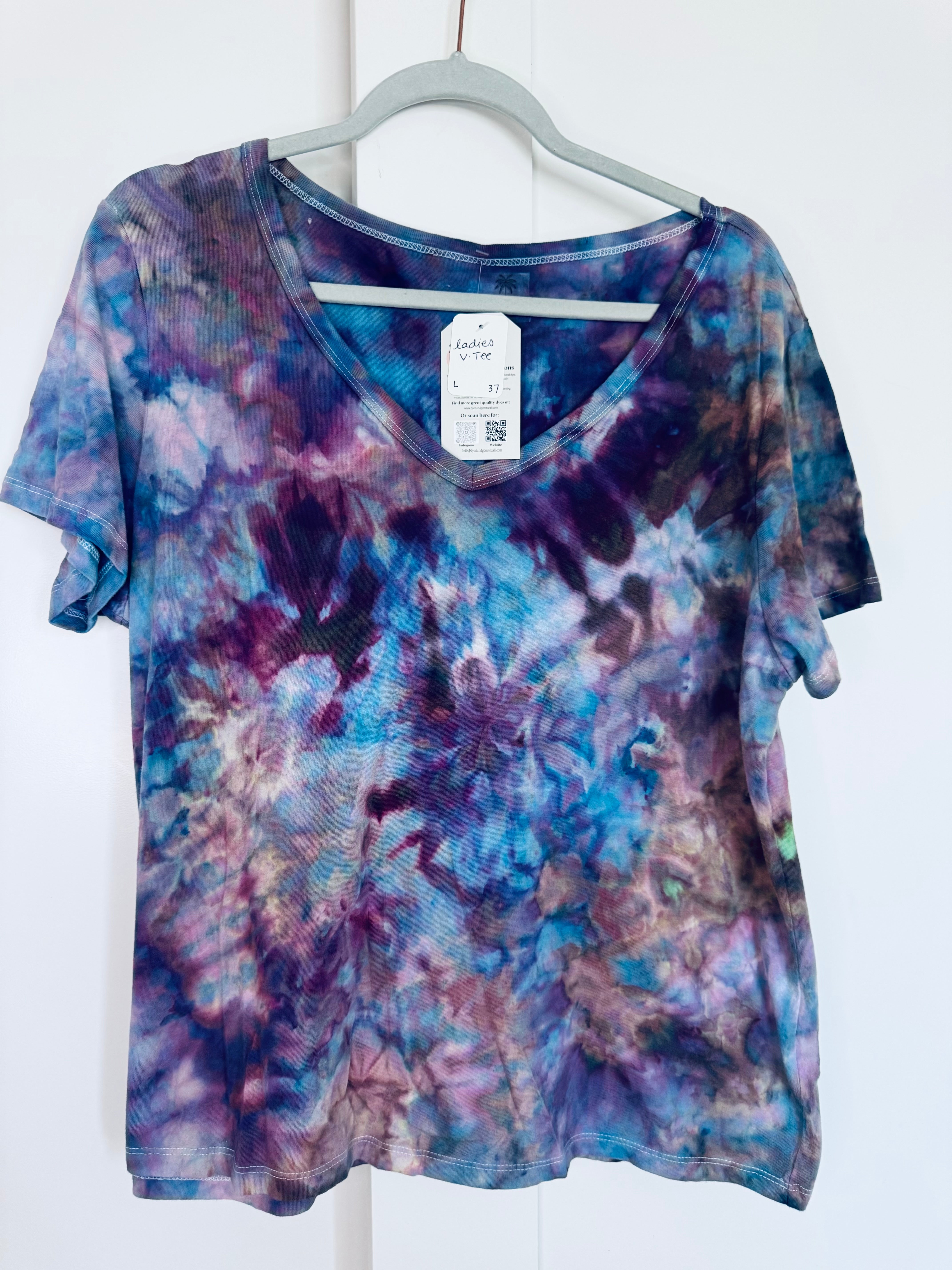 Large Ice Dye Vintage Soft V-Neck Ladies Tee