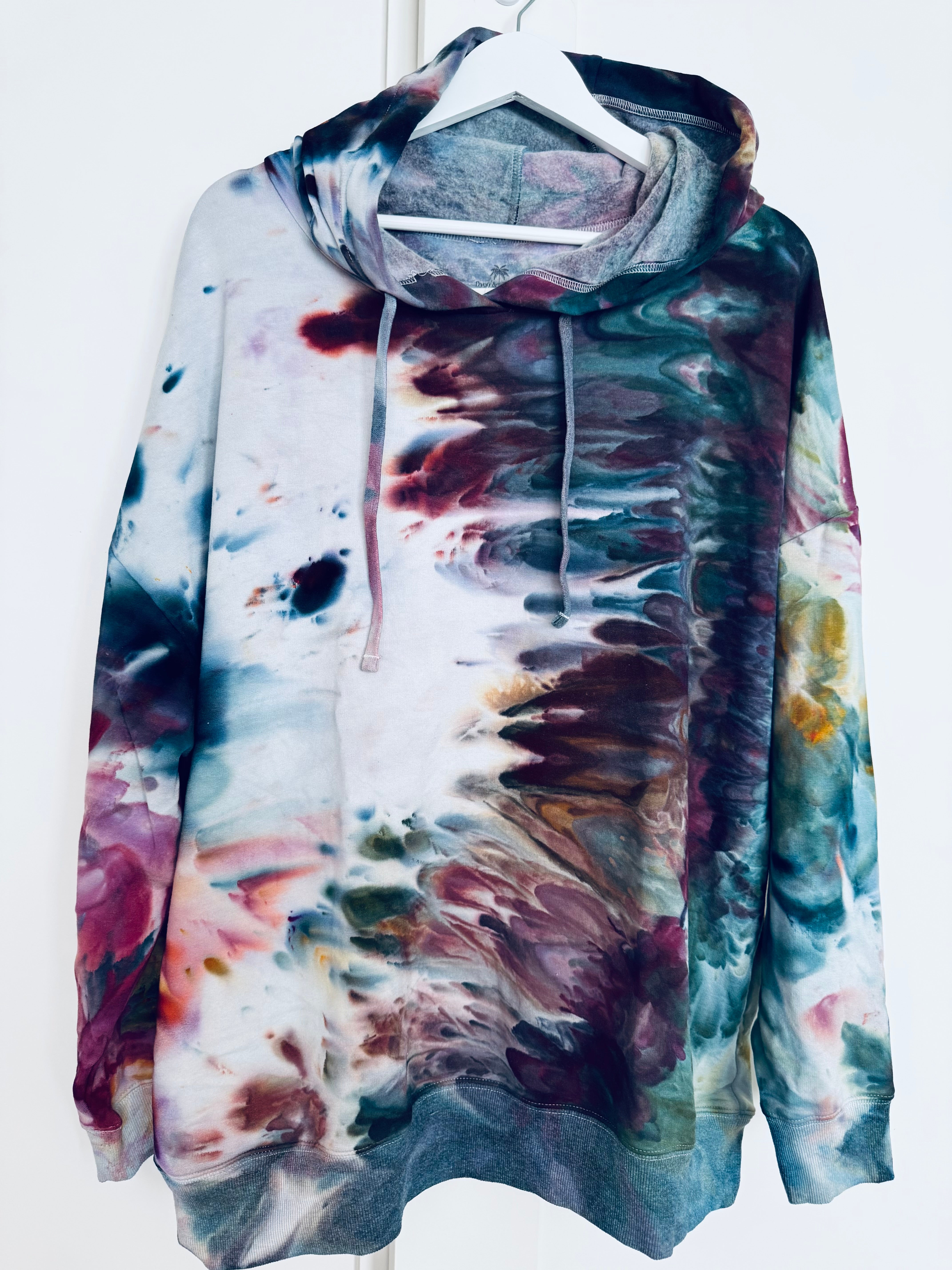 XXL Ice Dye Super Soft Hoodie