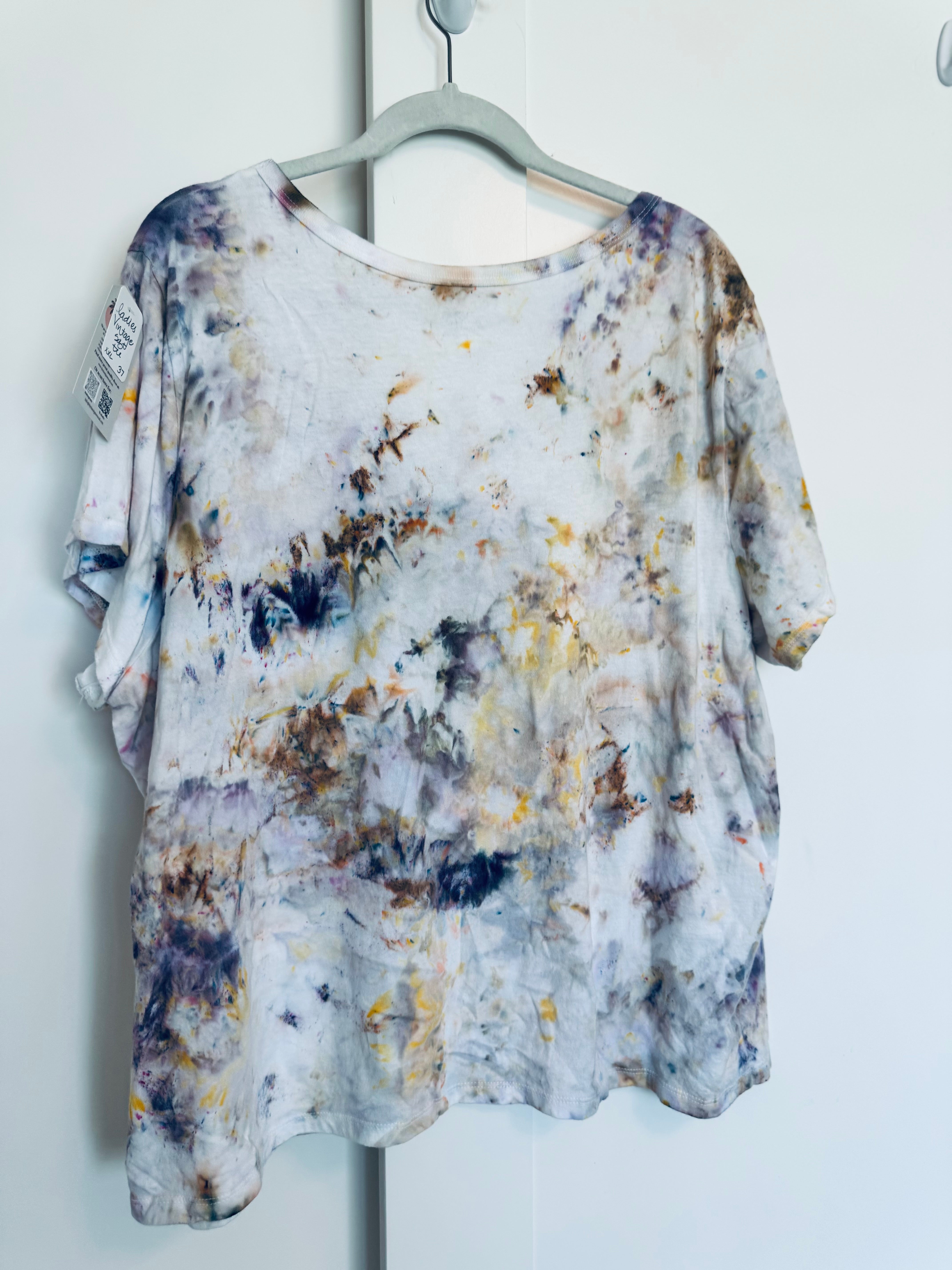 XXL Ice Dye Vintage Soft V-Neck Ladies Tee