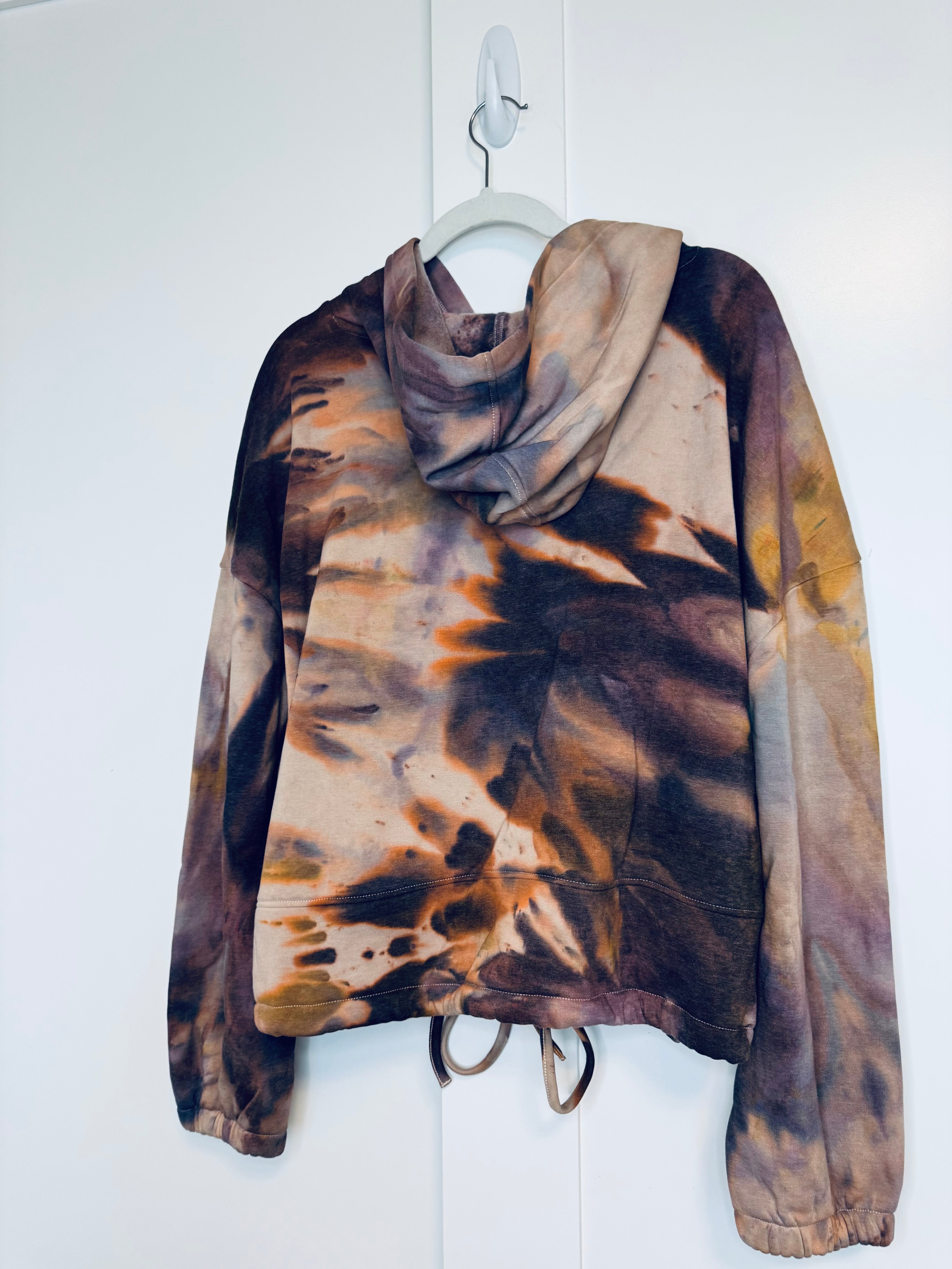 Large-XL Semi Cropped Cinch Hoodie