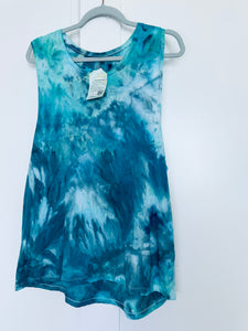 XXL Island Ice Dye Muscle Tank