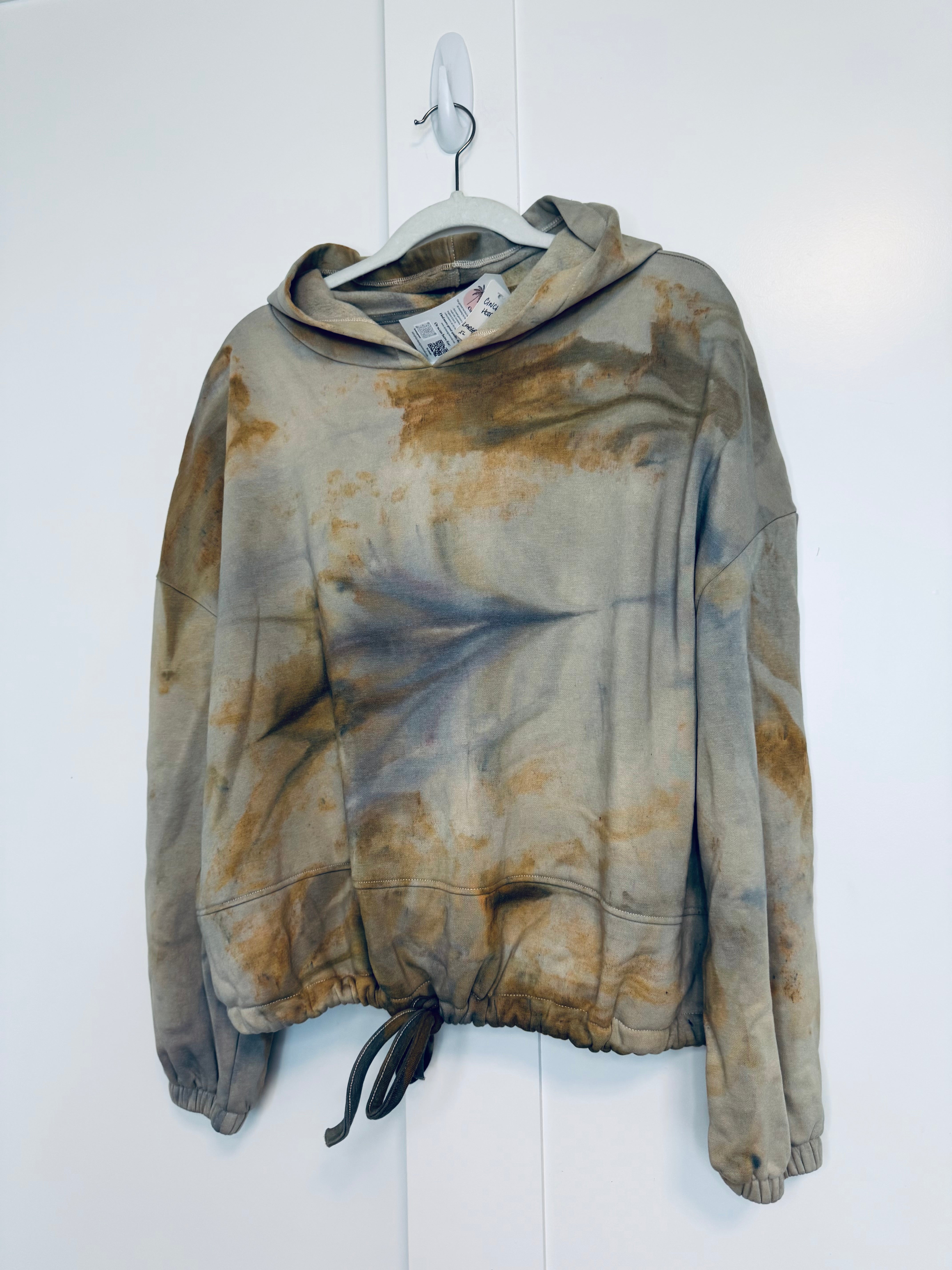 Large-XL Semi Cropped Cinch Hoodie