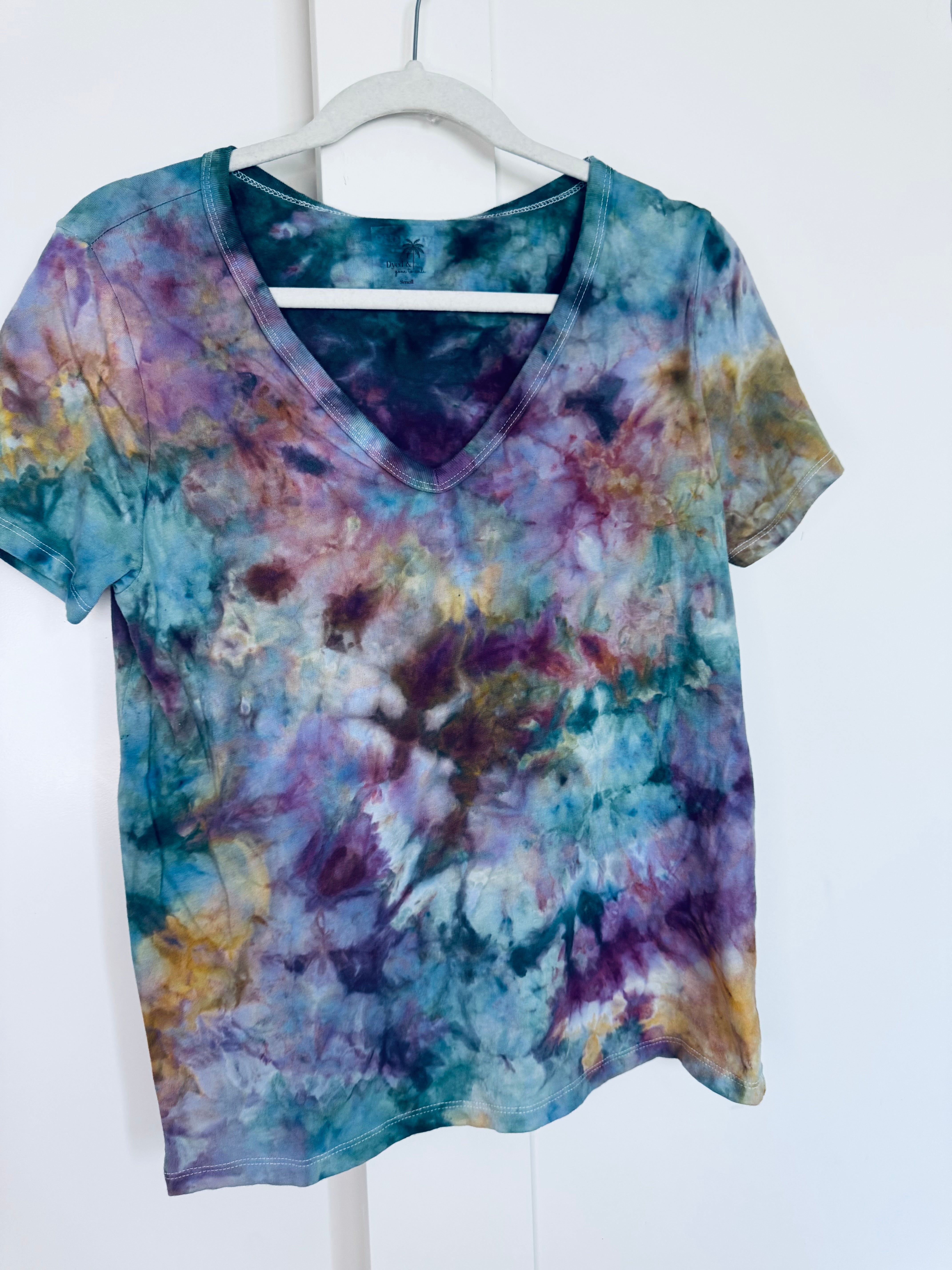 Small Ice Dye Vintage Soft V-Neck Ladies Tee