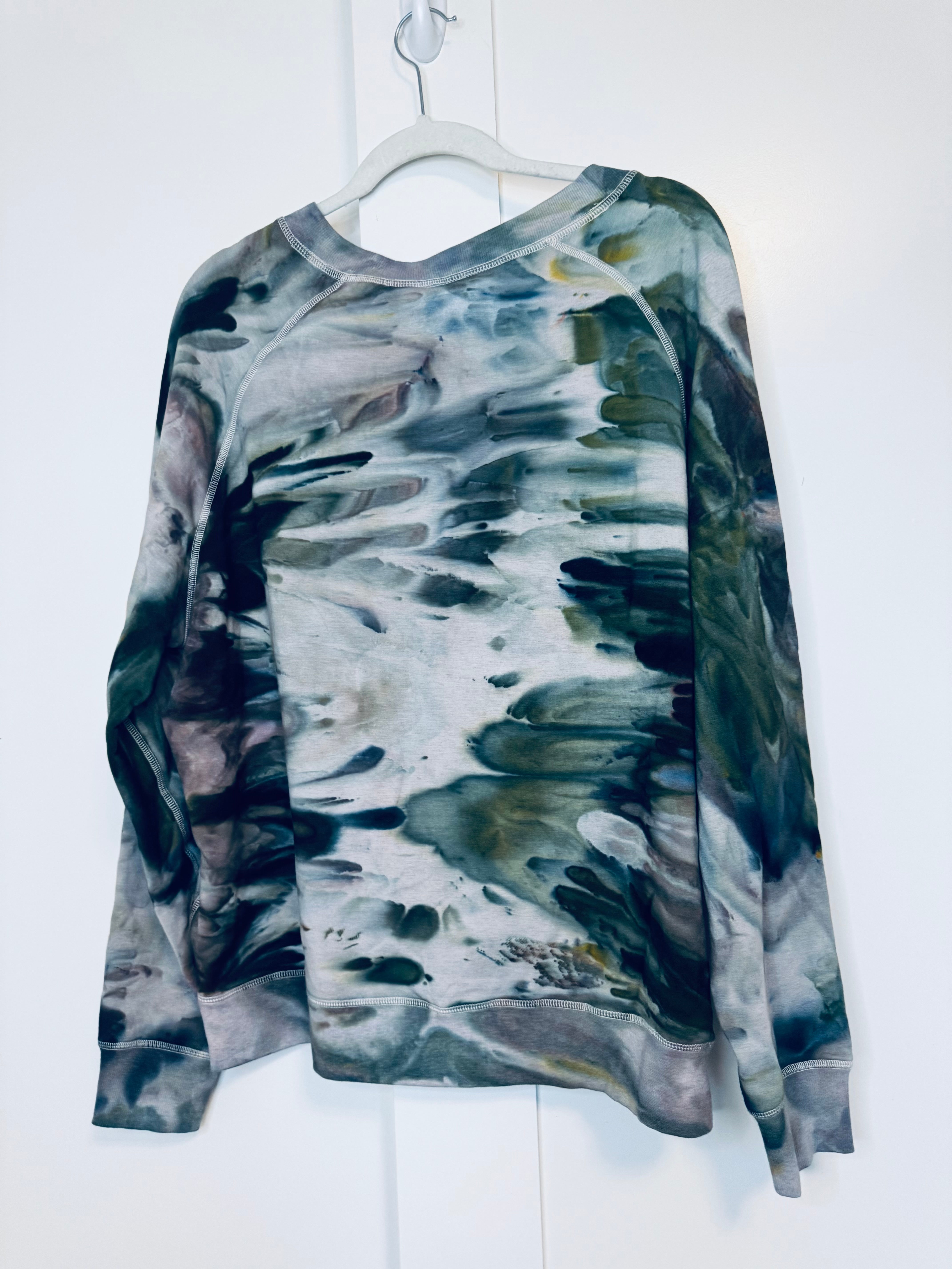 XL Super Soft V Neck Sweater